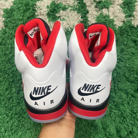 Nike Air Jordan 5 Retro Fire Red Black Tongue (2025) New No Box Size 9